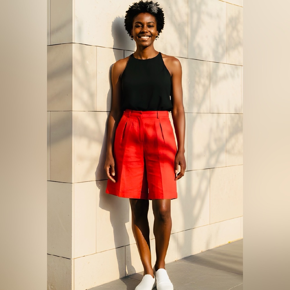 NWT Liz Claiborne SZ 4 red Bermuda shorts/pleated w/cuffs/waist 24”, 12” flat